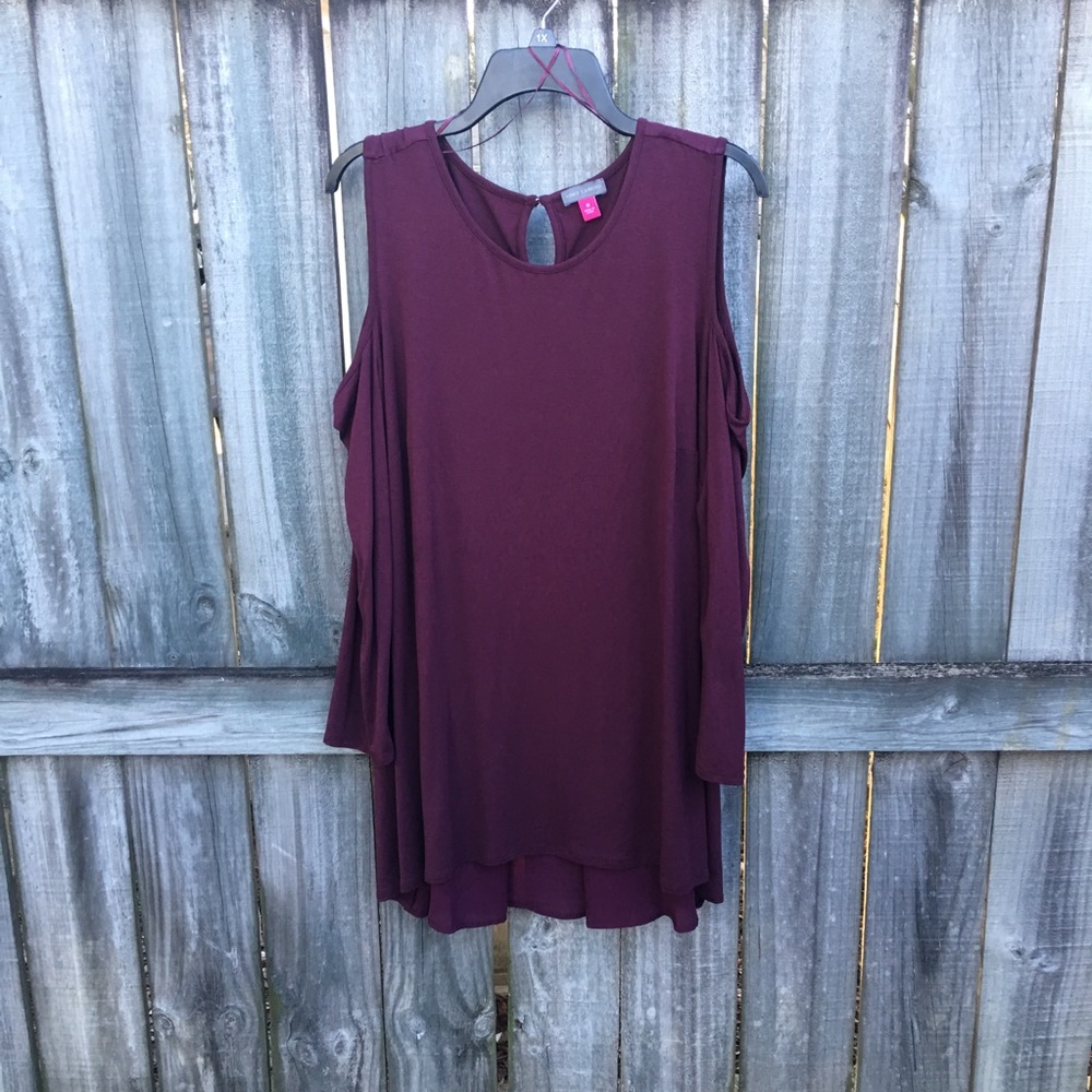 Vince Camuto Plus 1X cold shoulder blouse NWT